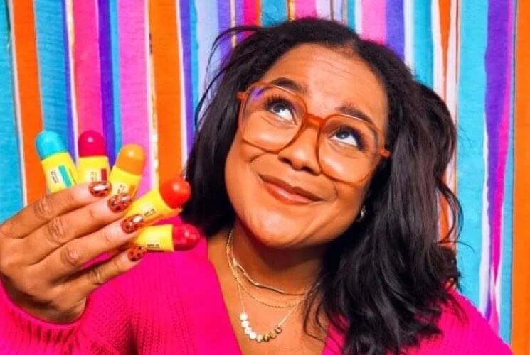 Carmex Influencer with Comfort Care Minis